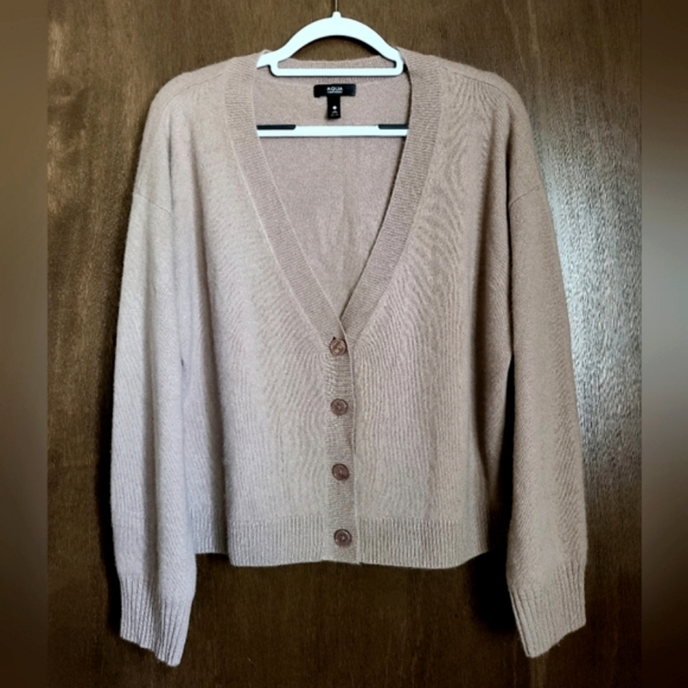 EUC AQUA 100% Cashmere V-neck Cardigan 🤎